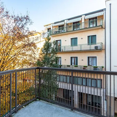 Fully Furnished Apartment-treviso Center Apartment *